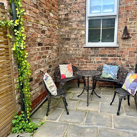 Bootham Apartment 32 - Free Parking - Five Minute Walk To York Minster Екстериор снимка