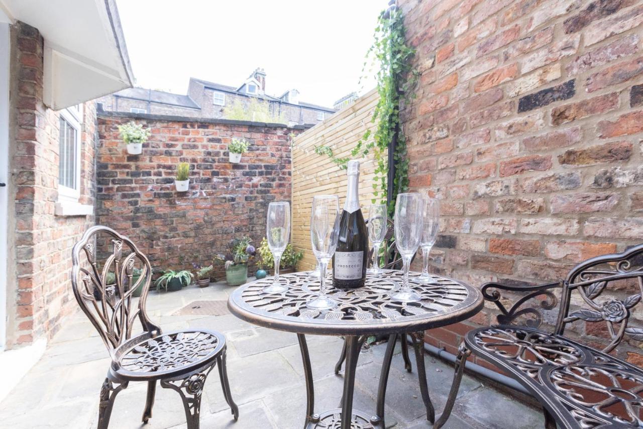 Bootham Apartment 32 - Free Parking - Five Minute Walk To York Minster Екстериор снимка