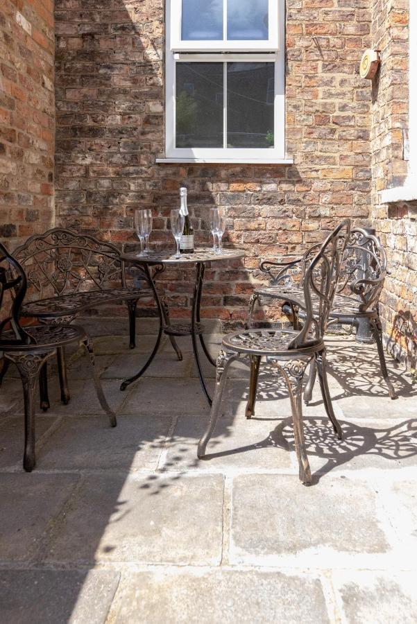 Bootham Apartment 32 - Free Parking - Five Minute Walk To York Minster Екстериор снимка
